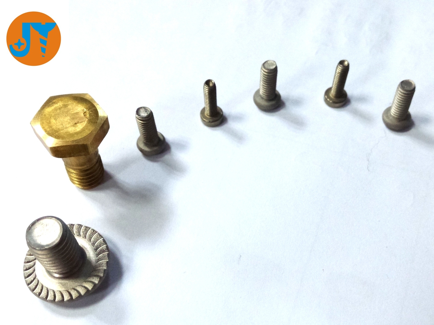 组合螺丝